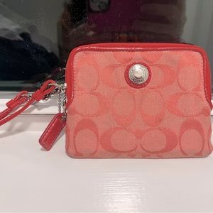 Coach Wristlet Pink